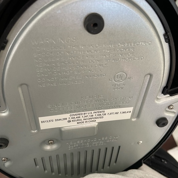 Keurig Special Edition B60 Coffee Maker Brewing System - Picture 7 of 7